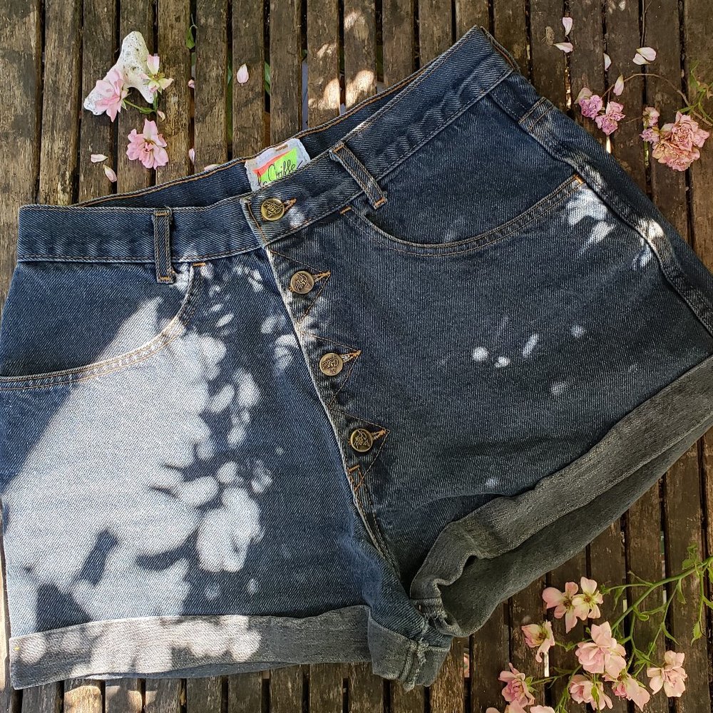 Vintage High waisted shorts